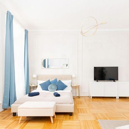 Spacious And Near Metro I Close To Parks I Akh Leilighet Wien Eksteriør bilde
