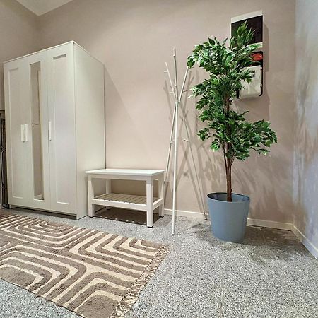 Spacious And Near Metro I Close To Parks I Akh Leilighet Wien Eksteriør bilde