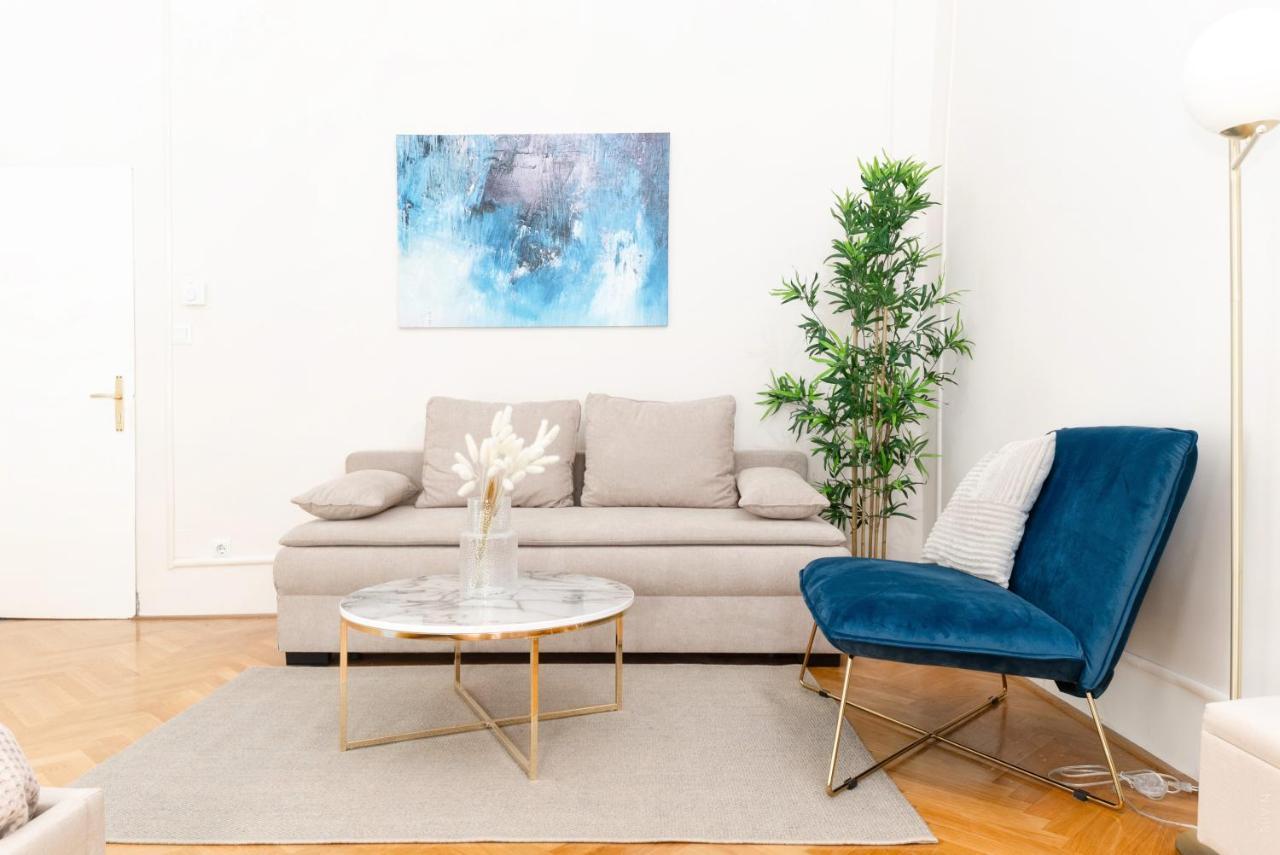 Spacious And Near Metro I Close To Parks I Akh Leilighet Wien Eksteriør bilde
