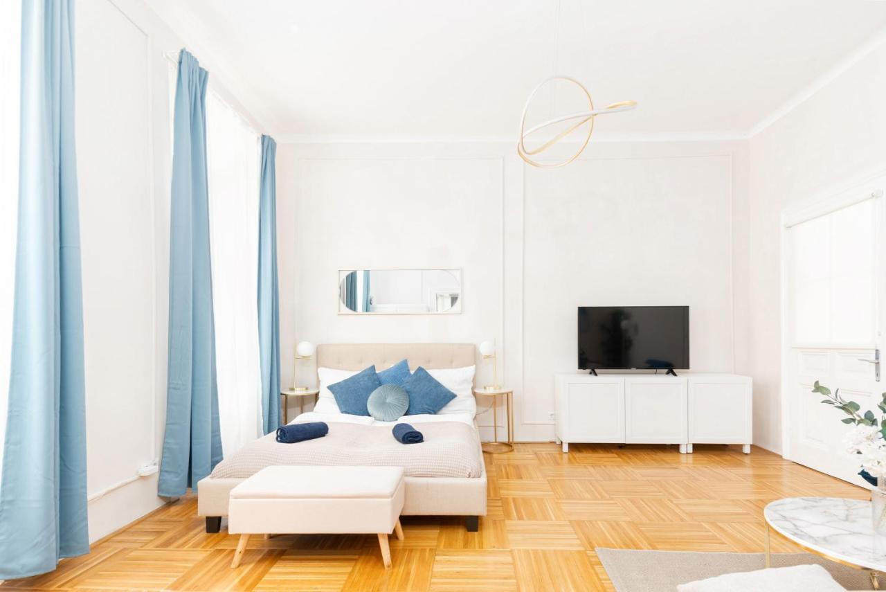 Spacious And Near Metro I Close To Parks I Akh Leilighet Wien Eksteriør bilde