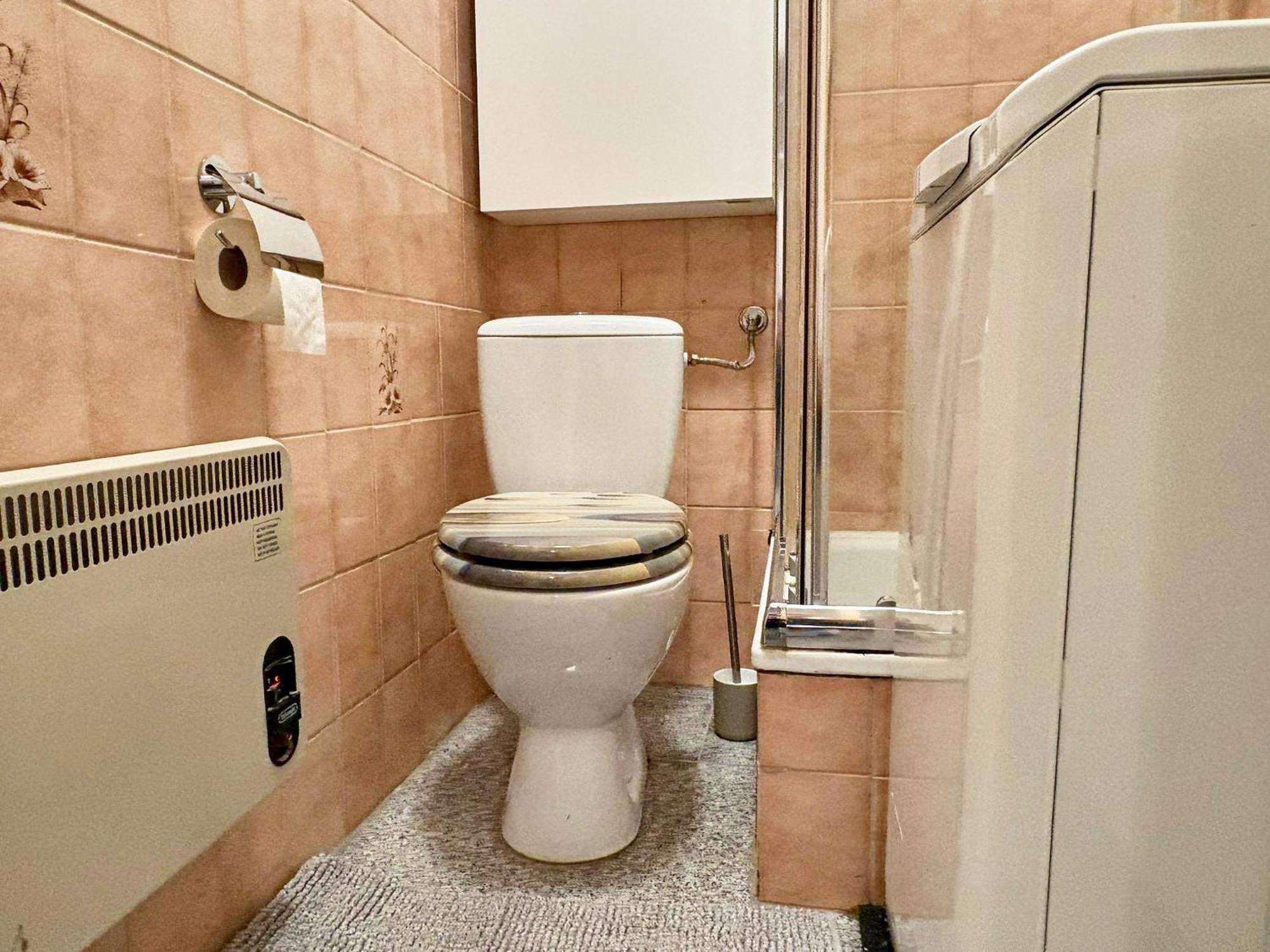 Spacious And Near Metro I Close To Parks I Akh Leilighet Wien Eksteriør bilde